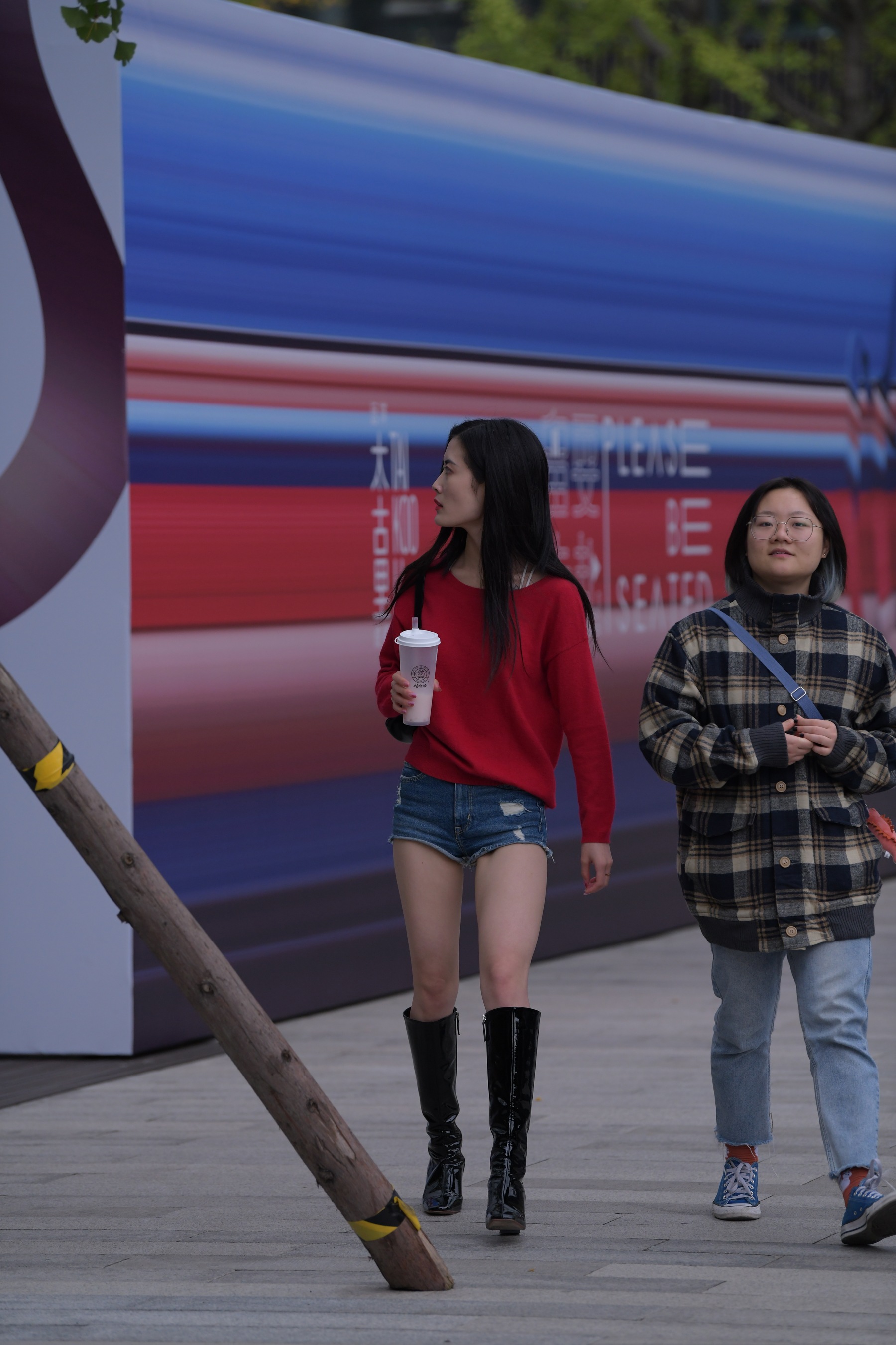 Visual impact work beautiful legs hot pants YY photo 4