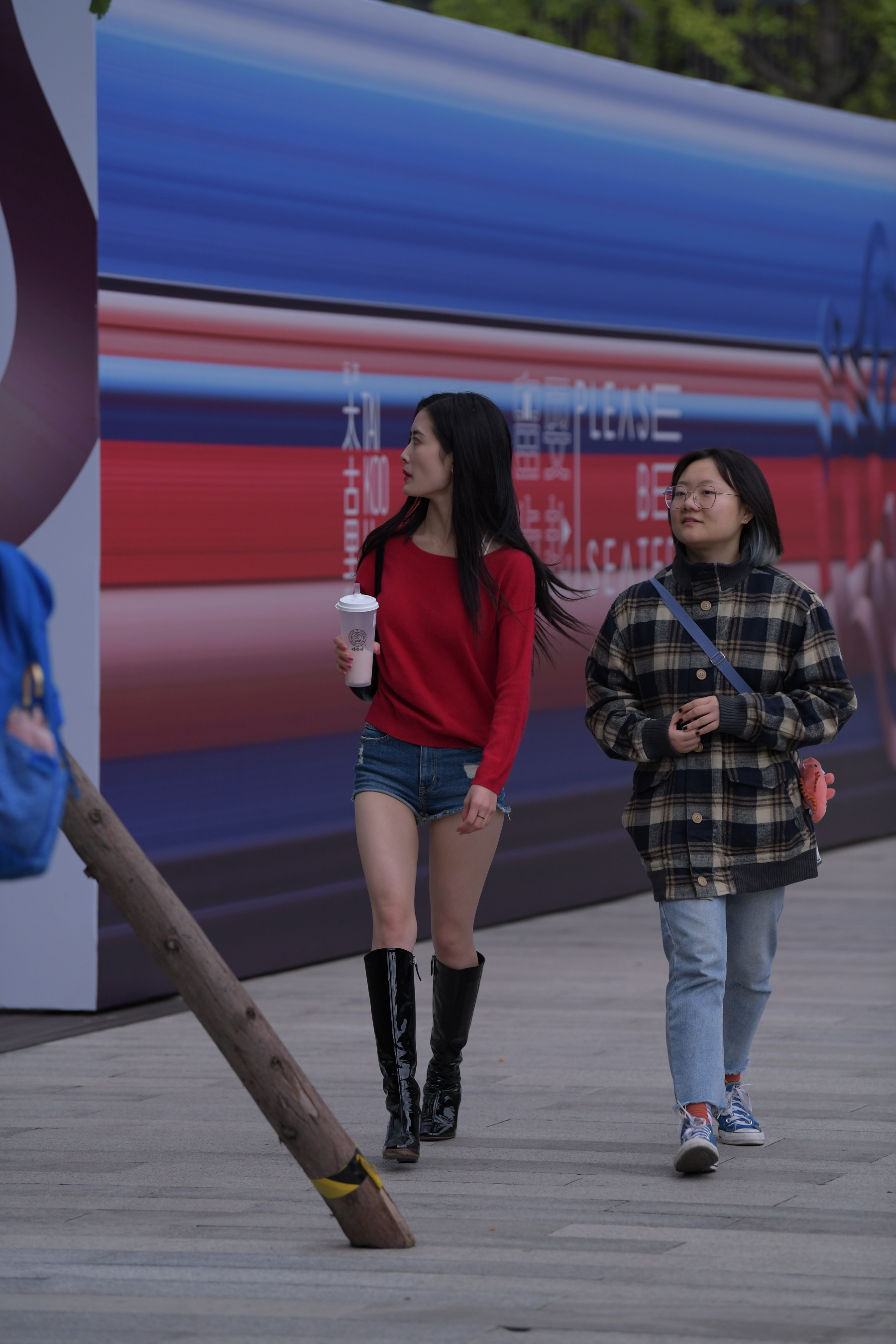 Visual impact work beautiful legs hot pants YY photo 1
