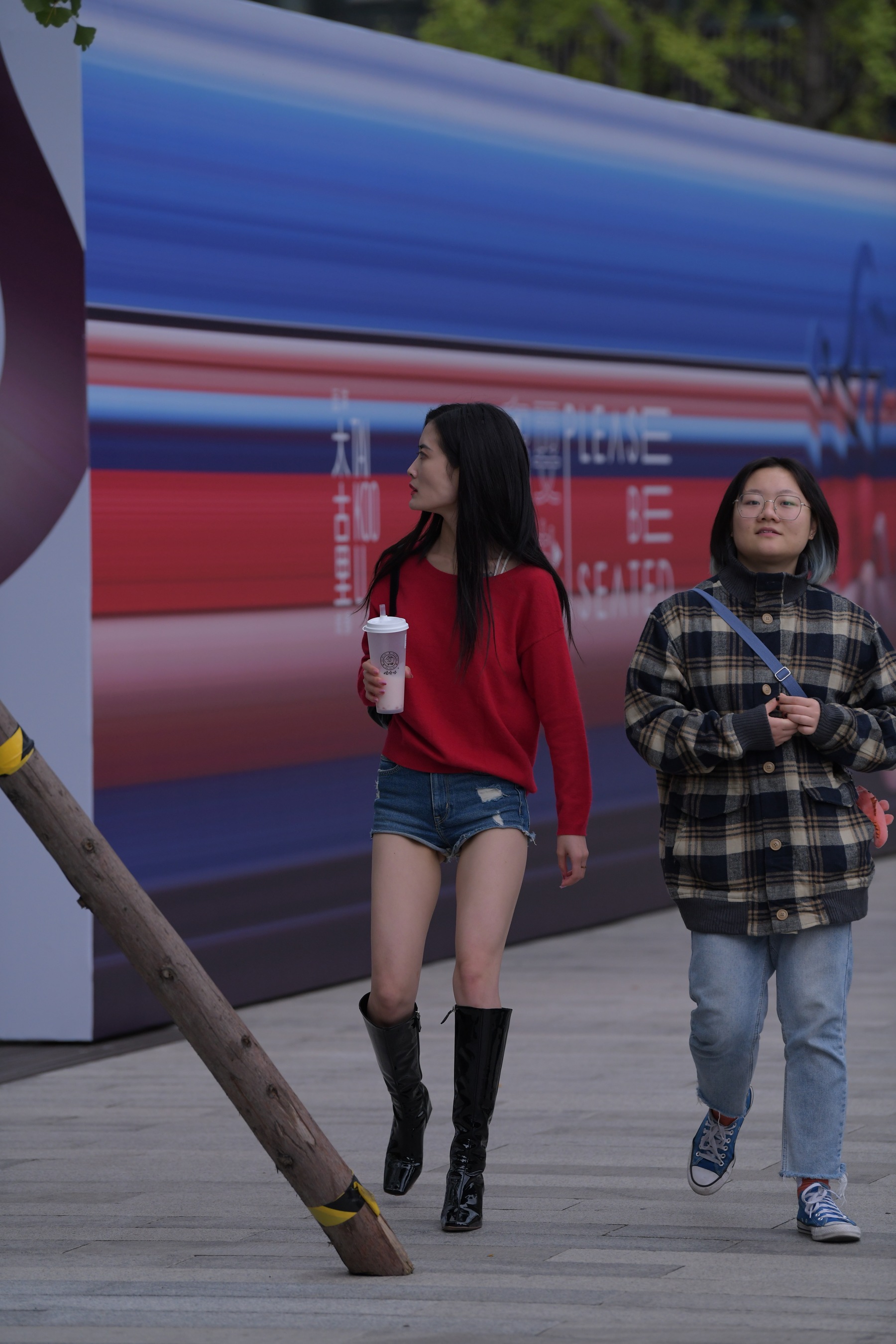 Visual impact work beautiful legs hot pants YY photo 5