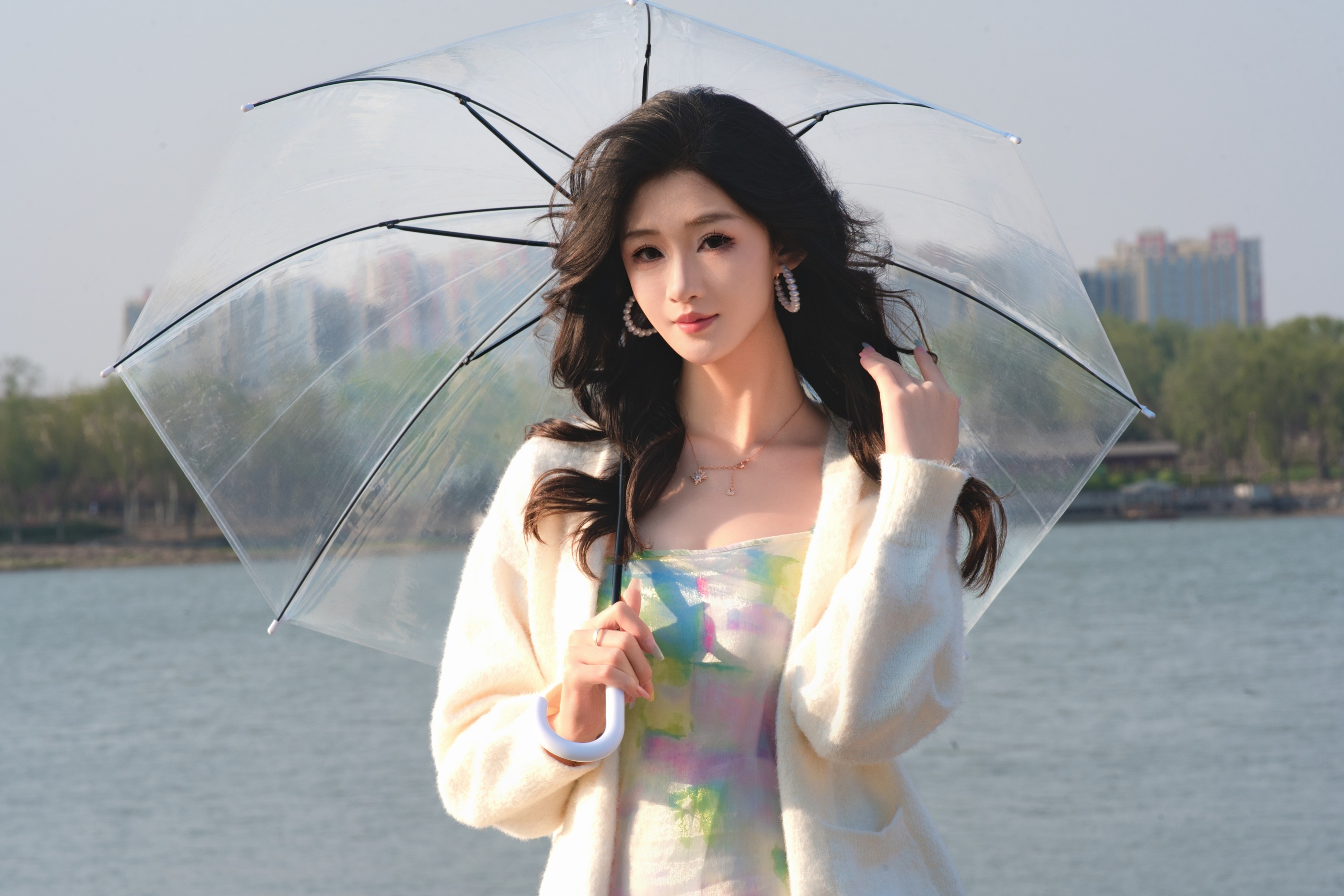 [艺图语] In books there are beauties like jade. Spring lakeside, scrolls and flowers. Lin Yu. 9