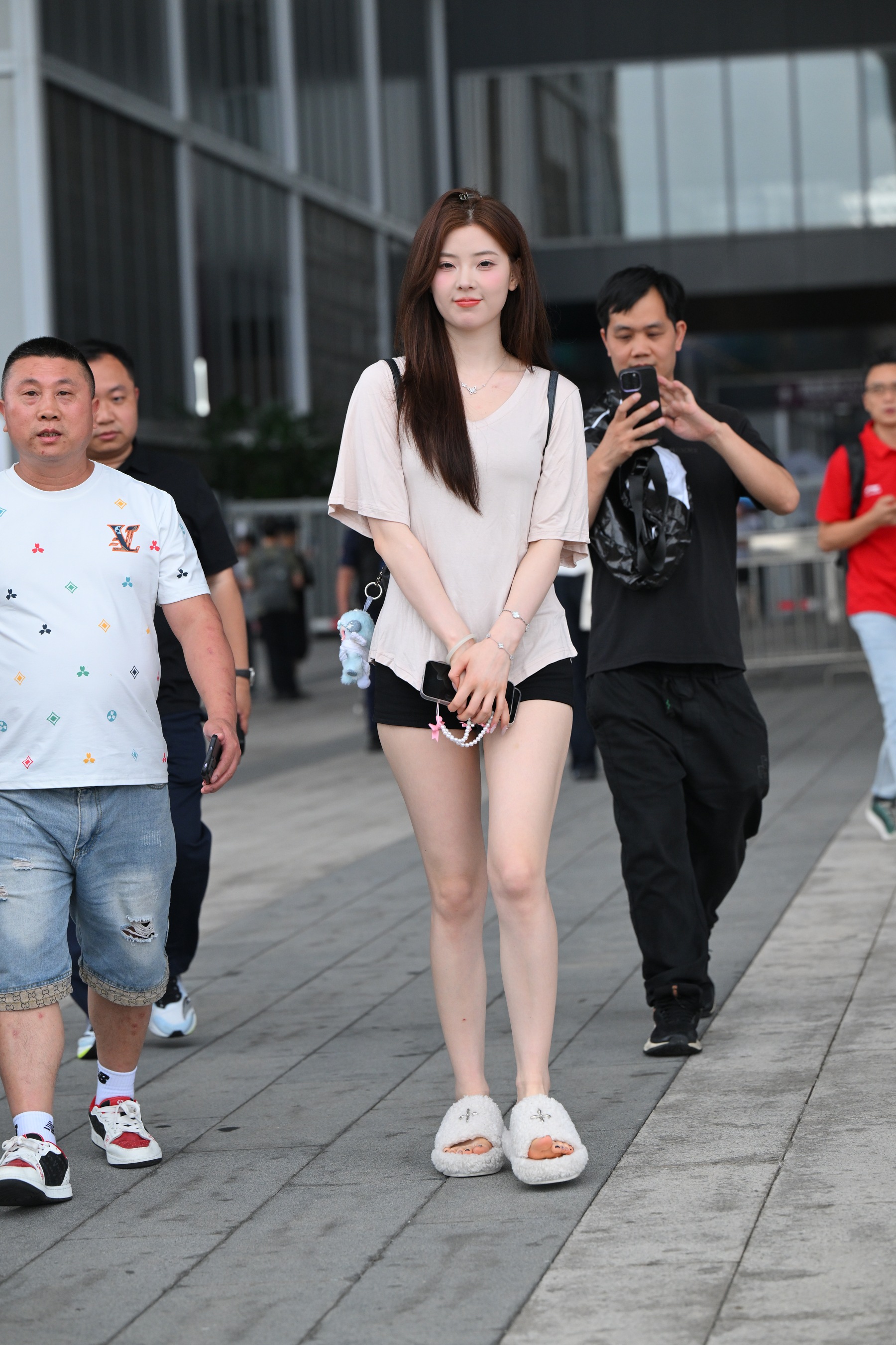 Selected Street Style Snapshots – Sweet and Cute Shorts 2